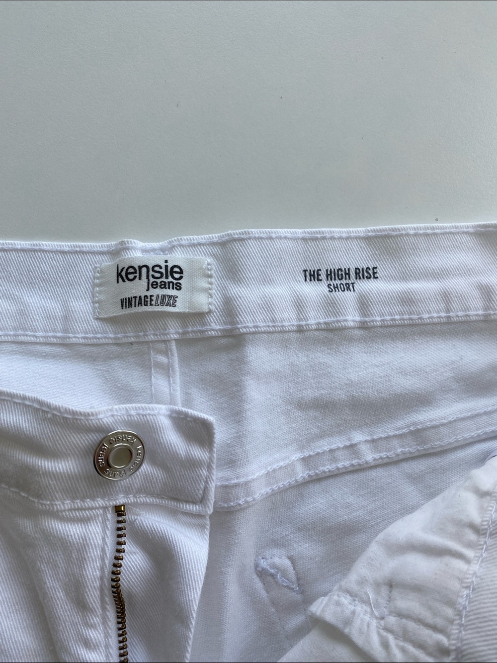 kensie White Frayed Hem High-Rise Denim Shorts - Picture 2 of 6